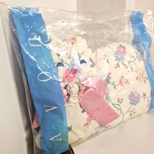 Vintage Avon The Gift Collection Mothers Day Plush Purrfect Tune‎ Floral Cat